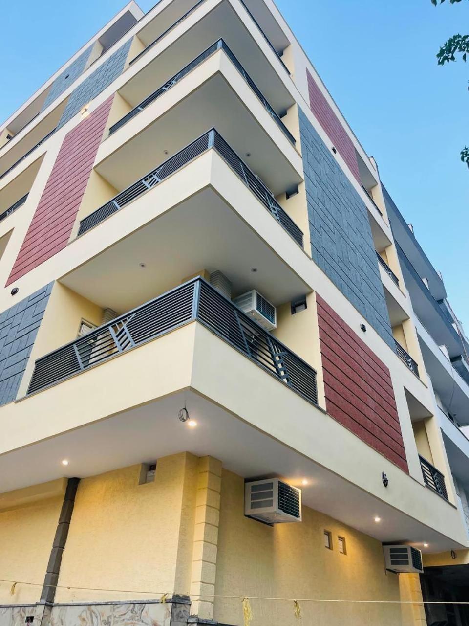 Vibe Communal Living Gurgaon Bagian luar foto